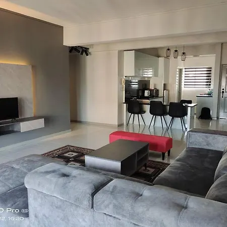 Nurizz Condostay Homestay Pantai Puteri Melaka Kampong Bukit Darat Exterior photo