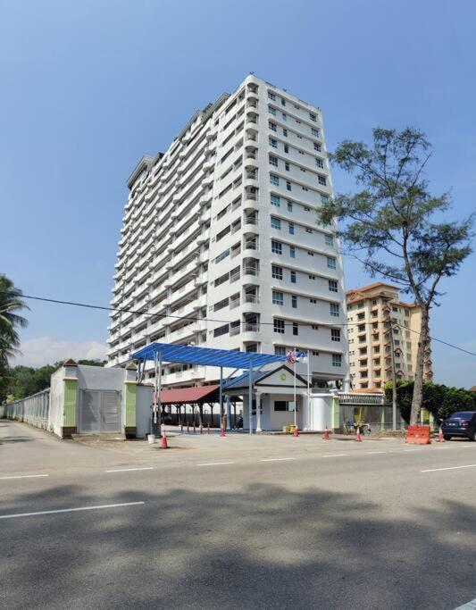 Nurizz Condostay Pantai Puteri Melaka Apartment *